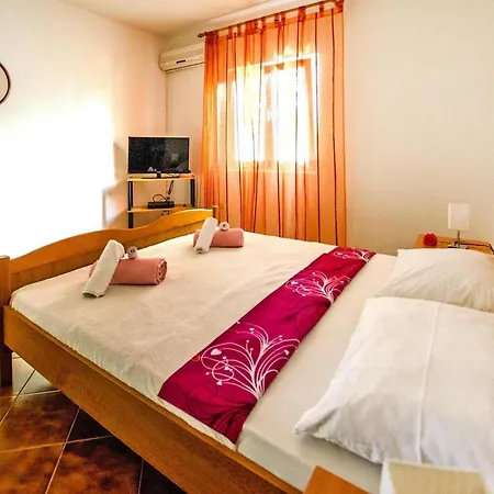 公寓 In Seline Near Paklenica Park *
