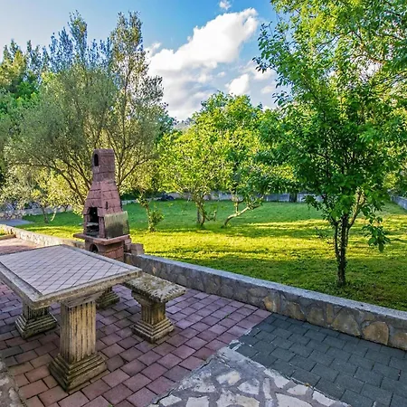 公寓 In Seline Near Paklenica Park 斯塔利格拉德-帕克利尼卡