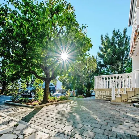 Apartmán In Seline Near Paklenica Park